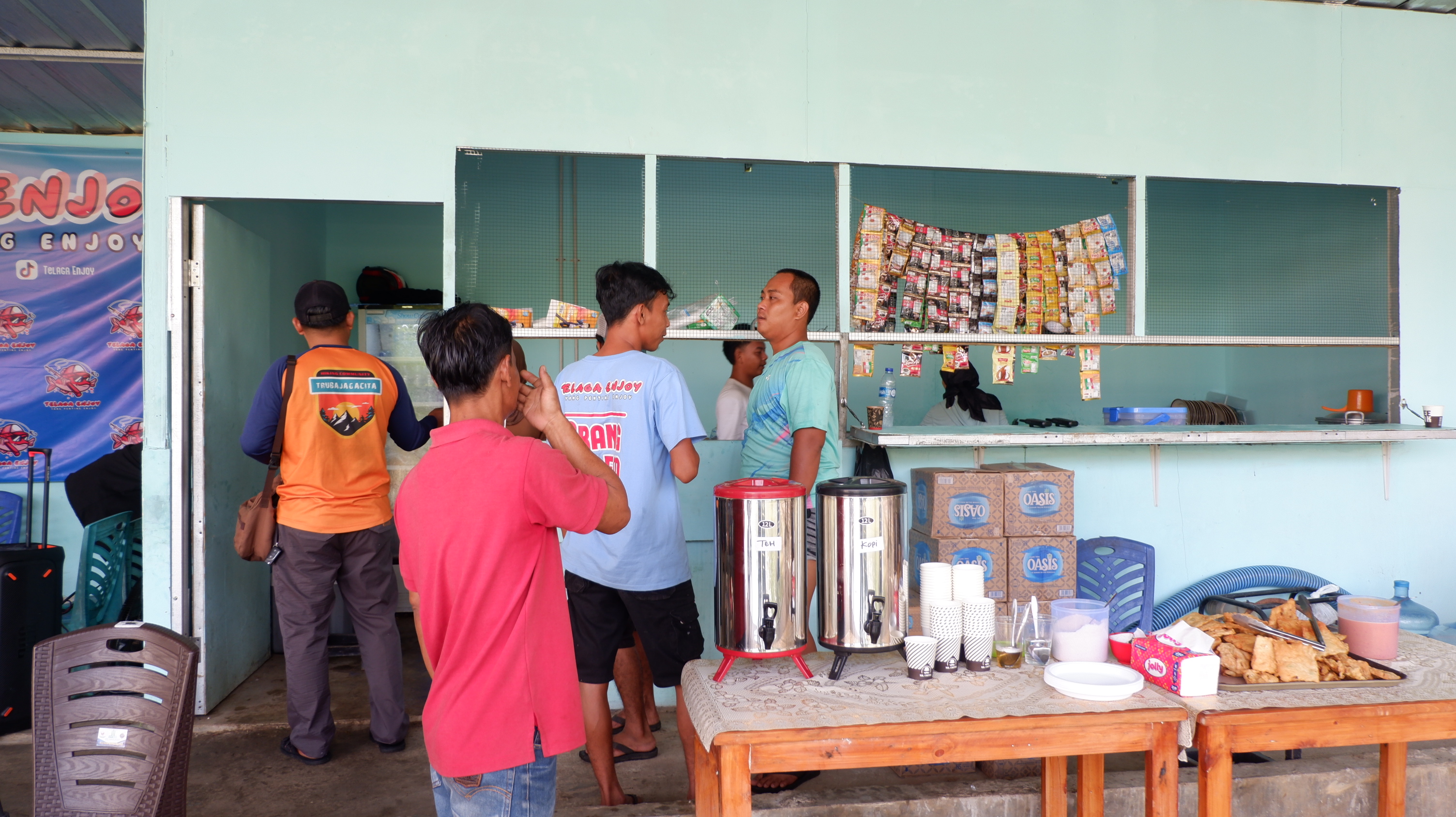 Warung Empang Telaga Enjoy